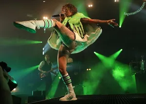 Jennifer Weist / JenniferWeist / yaenniverfromtheblock nude photo #0123