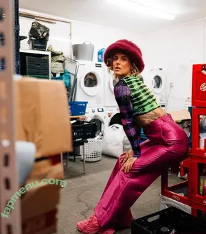 Jennifer Weist / JenniferWeist / yaenniverfromtheblock nude photo #0149