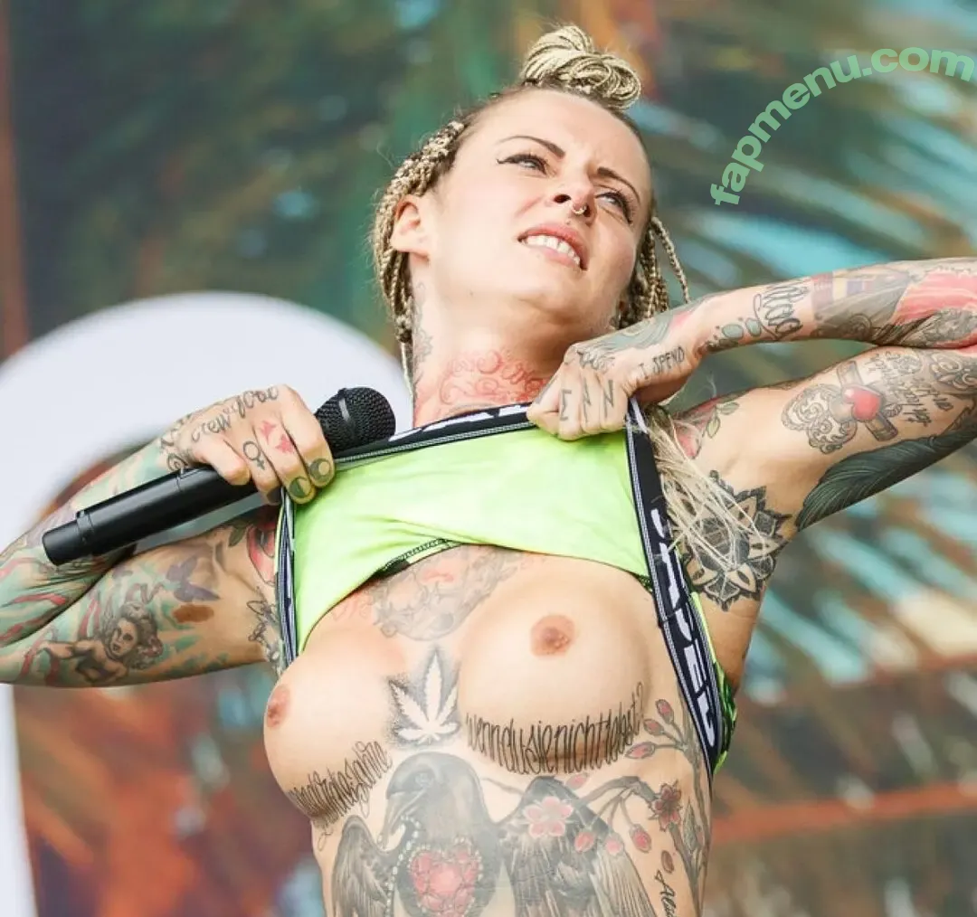 Jennifer Weist nude photo #0001 (JenniferWeist / yaenniverfromtheblock)