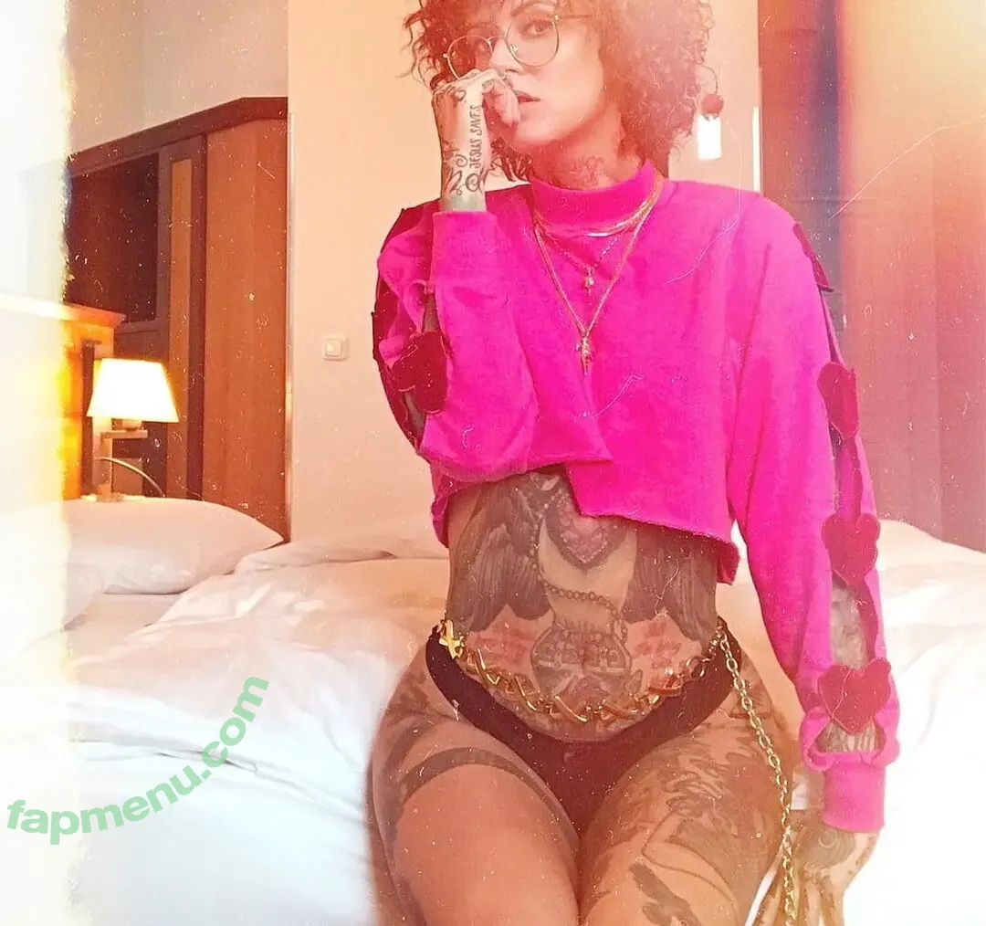 Jennifer Weist nude photo #0008 (JenniferWeist / yaenniverfromtheblock)