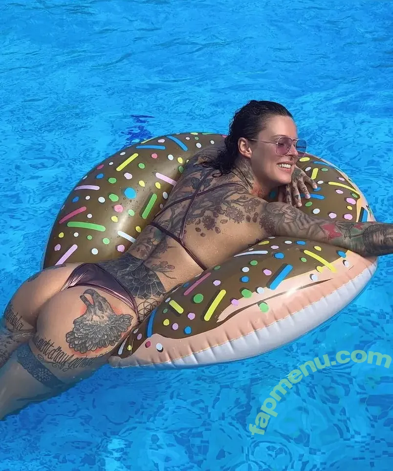 Jennifer Weist nude photo #0019 (JenniferWeist / yaenniverfromtheblock)