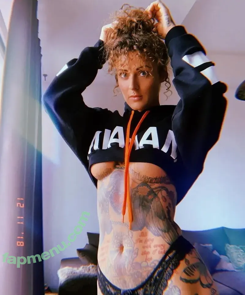 Jennifer Weist nude photo #0021 (JenniferWeist / yaenniverfromtheblock)