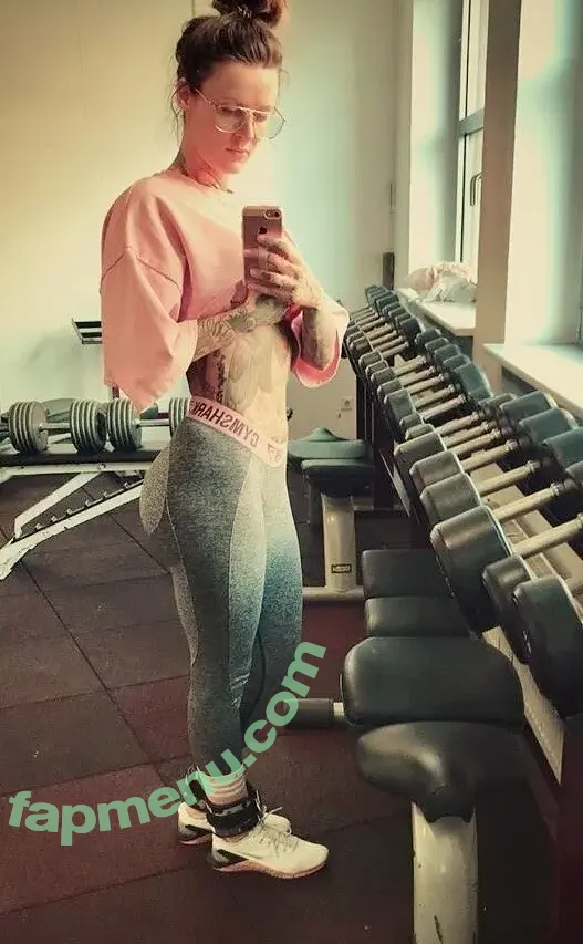 Jennifer Weist nude photo #0045 (JenniferWeist / yaenniverfromtheblock)