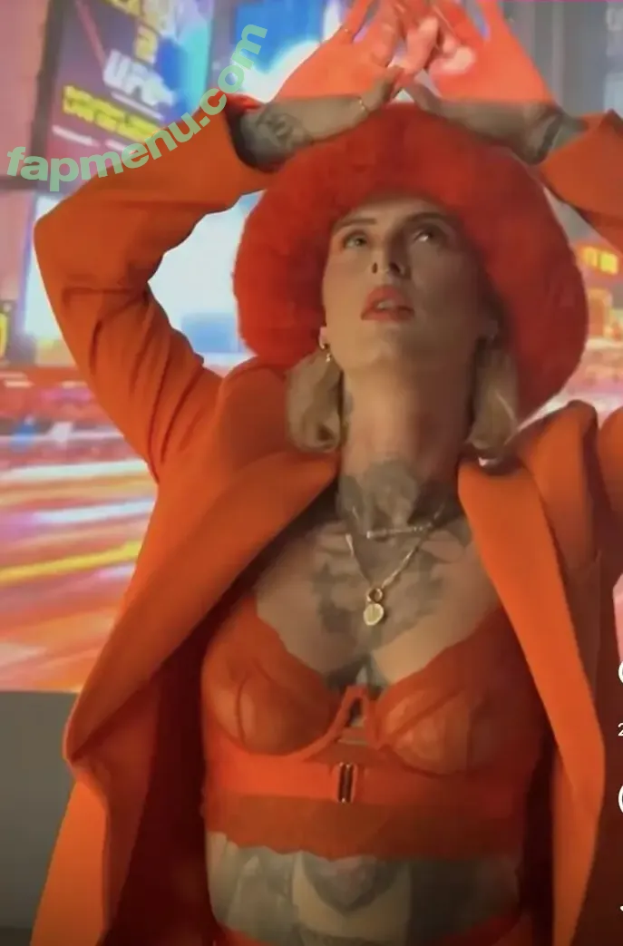 Jennifer Weist nude photo #0093 (JenniferWeist / yaenniverfromtheblock)