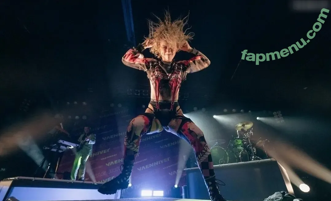 Jennifer Weist nude photo #0114 (JenniferWeist / yaenniverfromtheblock)