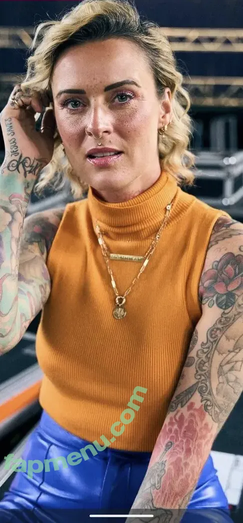 Jennifer Weist nude photo #0160 (JenniferWeist / yaenniverfromtheblock)