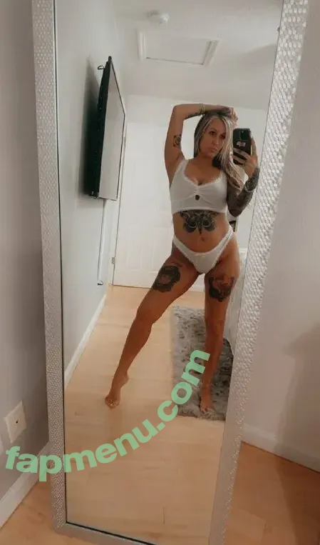 jenniferbarton nude photo #0021 (jennbartontwin)