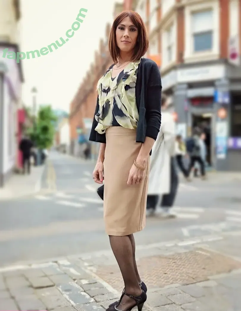 jenniferlunden nude photo #0036 (jennifer_lunden_trans)