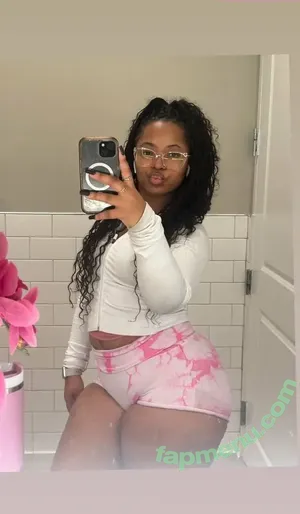 Jennifernicoleeeeee / Thickfitjen nude photo #0032