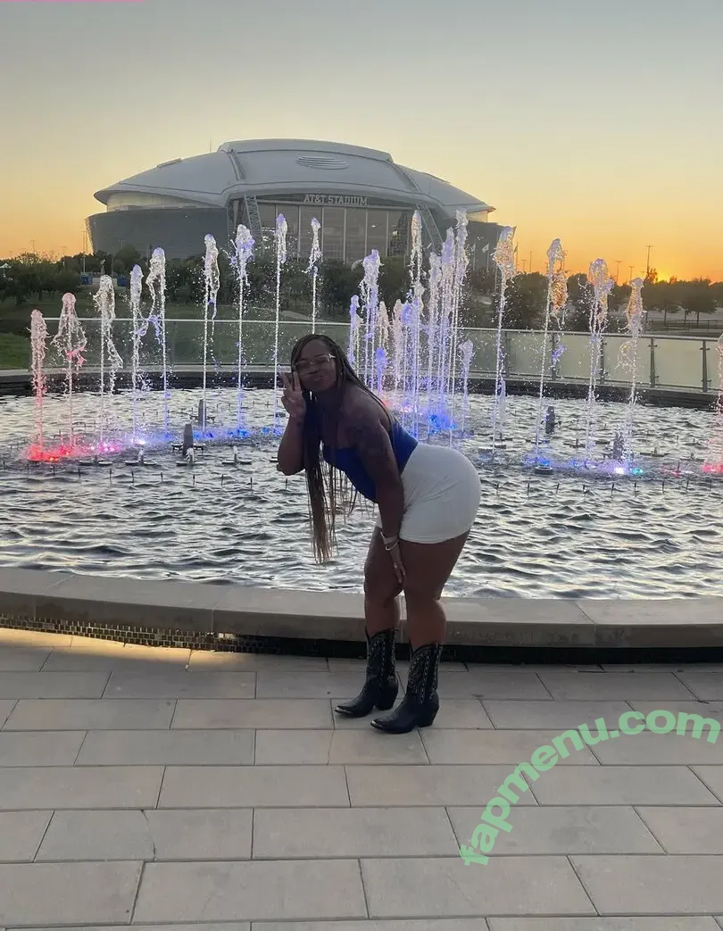 Jennifernicoleeeeee nude photo #0011 (Thickfitjen)