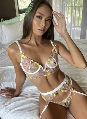 jennifuahh / jeniferplay nude photo #0021