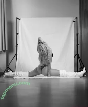 Jennijanina / jjennijjanina / jjjennnifer nude photo #0008