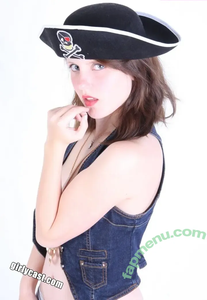 Jennin nude photo #0015 (Jennin)