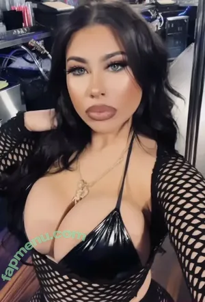 Jenny Castro / mscastrro nude photo #0044