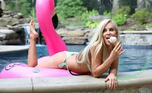 Jenny McCarthy / JennyMcCarthy nude photo #0466