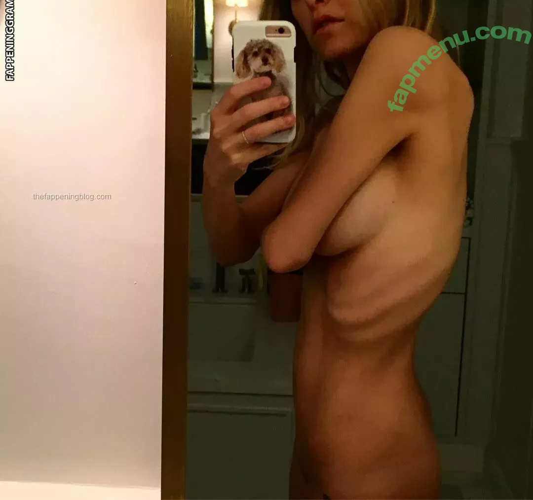 Jenny Mollen nude photo #0001 (jennymollen)