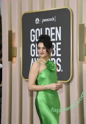 Jenny Slate / jennyslate nude photo #0047