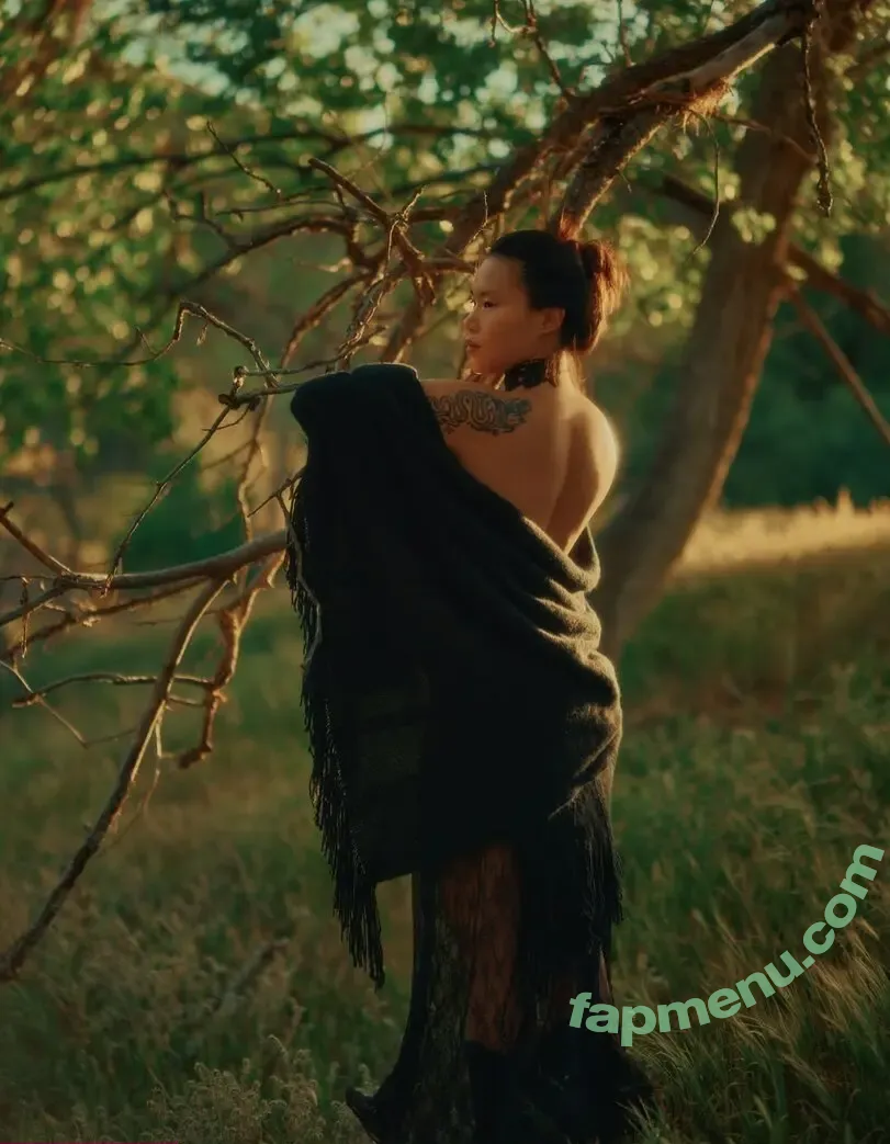 Jenny Zhang nude photo #0020 (jennybagel / sakurabubbleyum / sakurazhangxo)