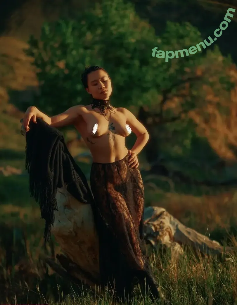 Jenny Zhang nude photo #0021 (jennybagel / sakurabubbleyum / sakurazhangxo)