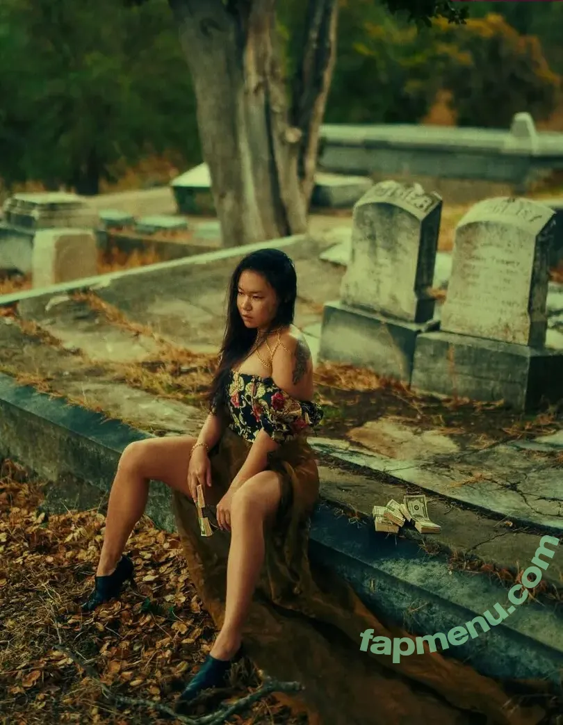 Jenny Zhang nude photo #0027 (jennybagel / sakurabubbleyum / sakurazhangxo)