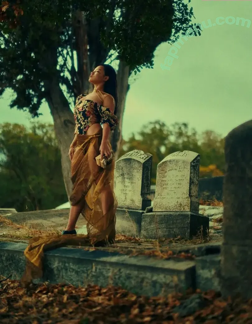 Jenny Zhang nude photo #0029 (jennybagel / sakurabubbleyum / sakurazhangxo)