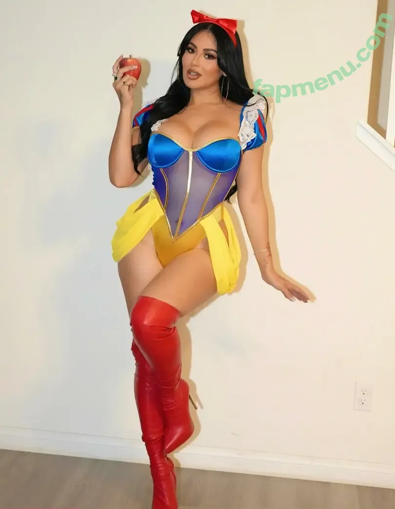 Jenny69 nude photo #0029 (jen_ny69 / jenny_sixty_nine)