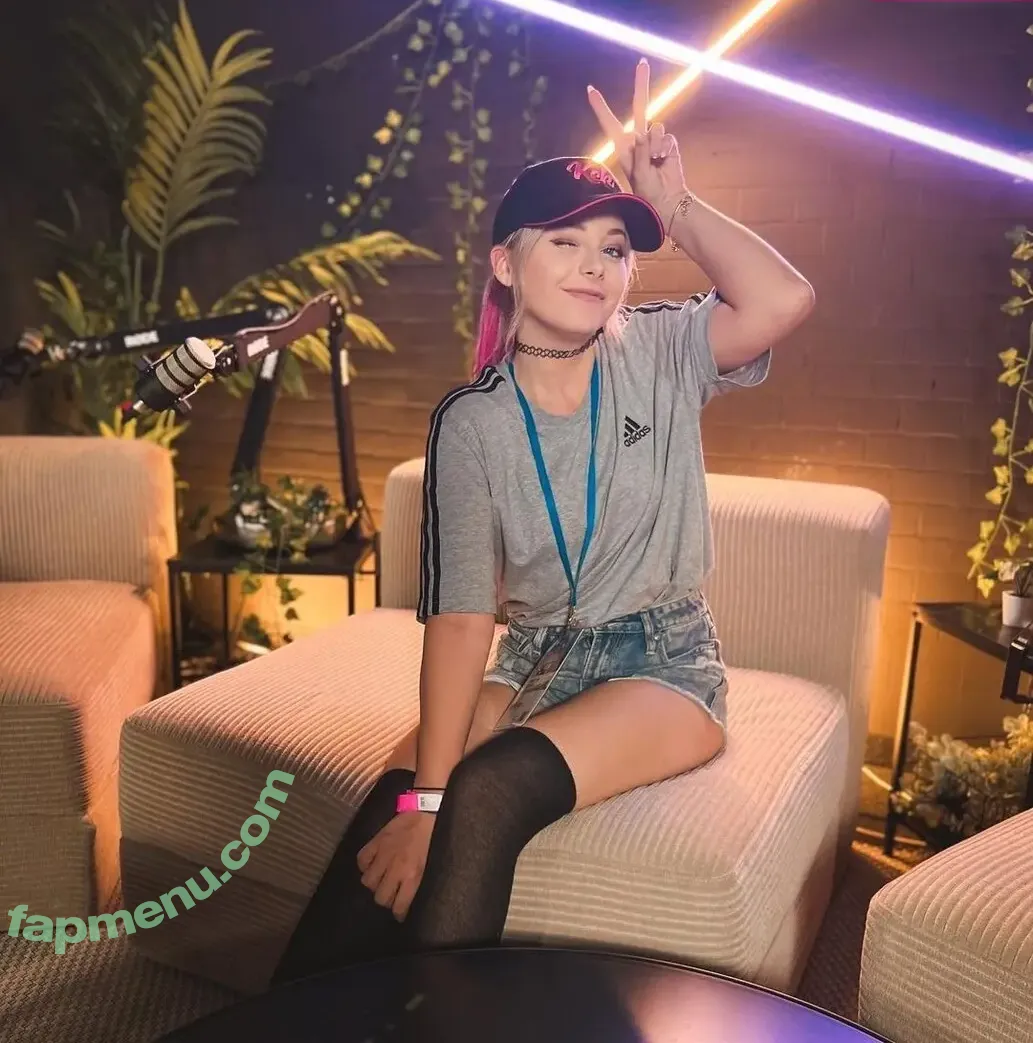 JenNyan nude photo #0285 (ijennyan / jen.nyan / xjennyan)