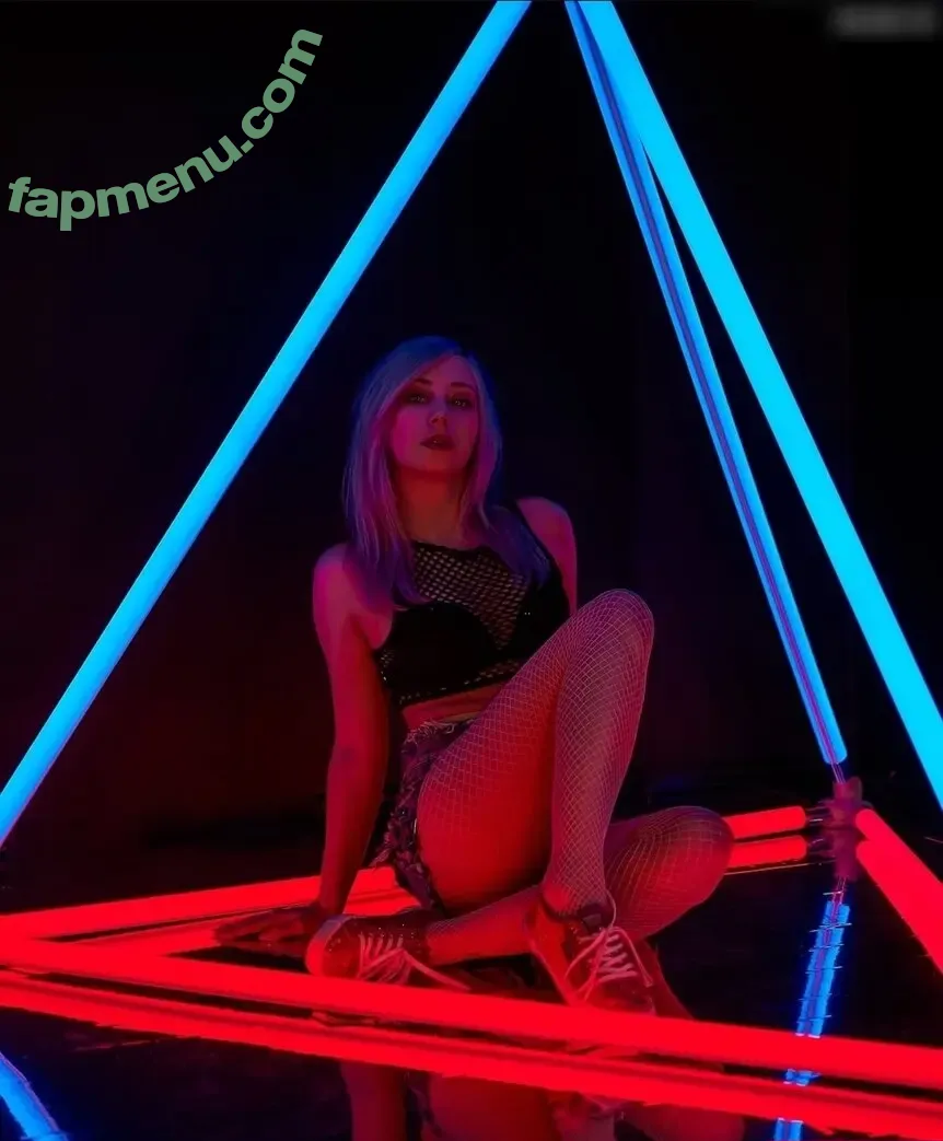 JenNyan nude photo #1009 (jen.nyan / xjennyan)
