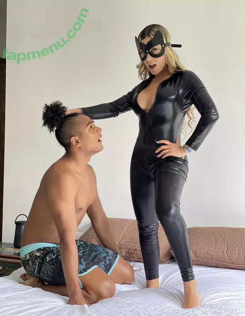 jennybangs nude photo #0505 (jennybangz)