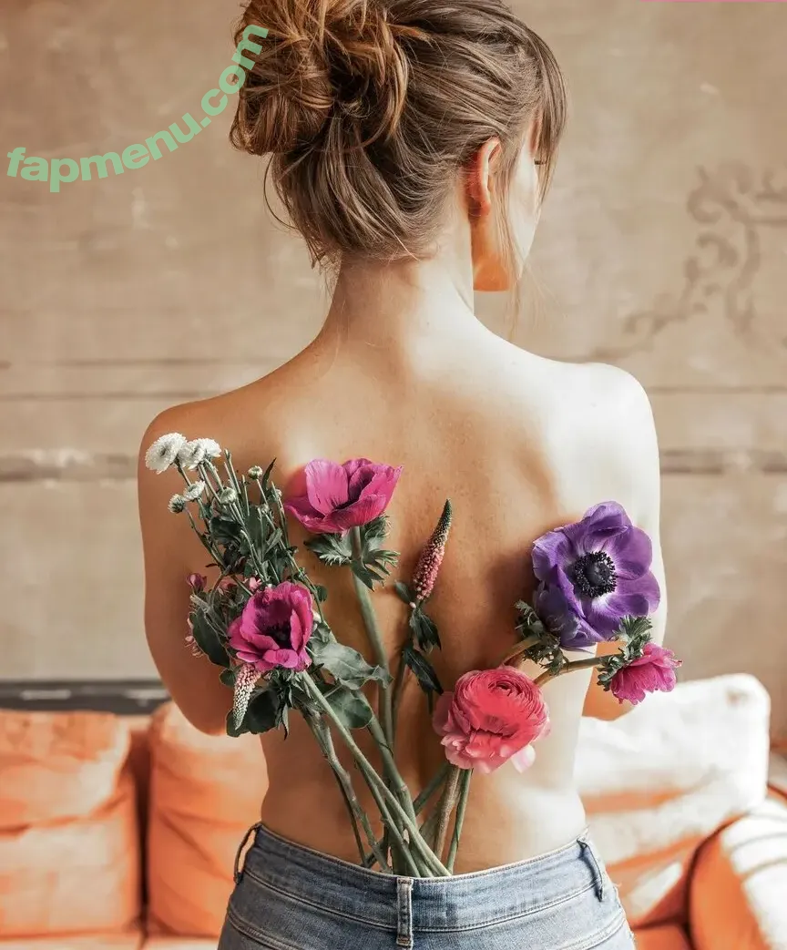 Jennygrateful nude photo #0014 (Jennifer / jennifer_)