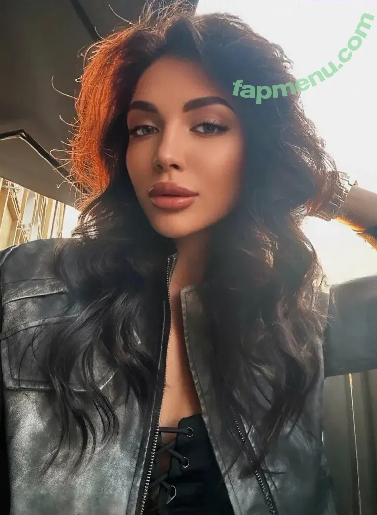 jennyluxe nude photo #0010 (jennyluxebraids)