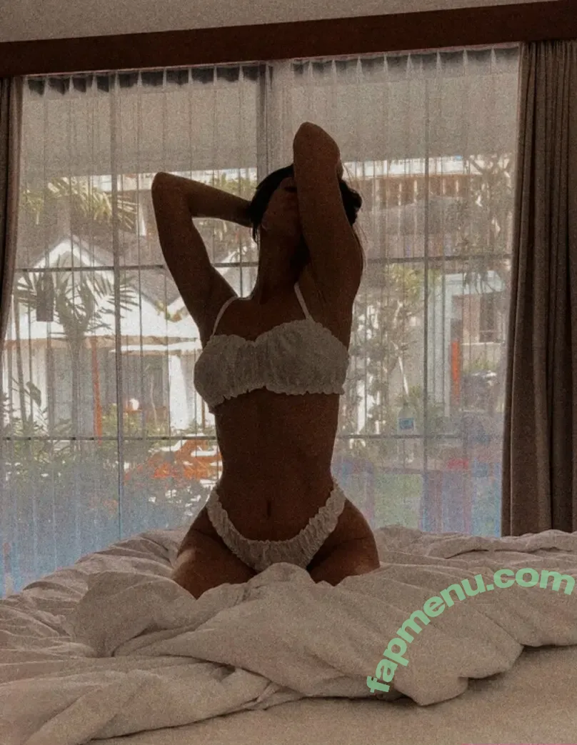 jennyluxe nude photo #0021 (jennyluxebraids)