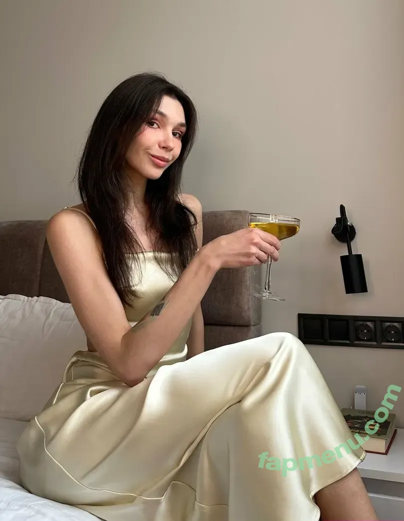 jennyssweetdiary nude photo #0062 (Jenny’s life / jennysweetss)