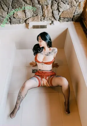  nude photo #0019