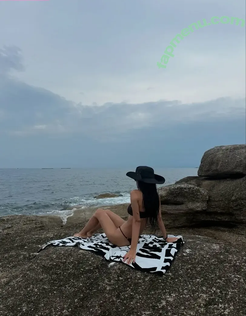 Jeon Jisu nude photo #0612 (G.su / jeonjisu92 / 지구지수)