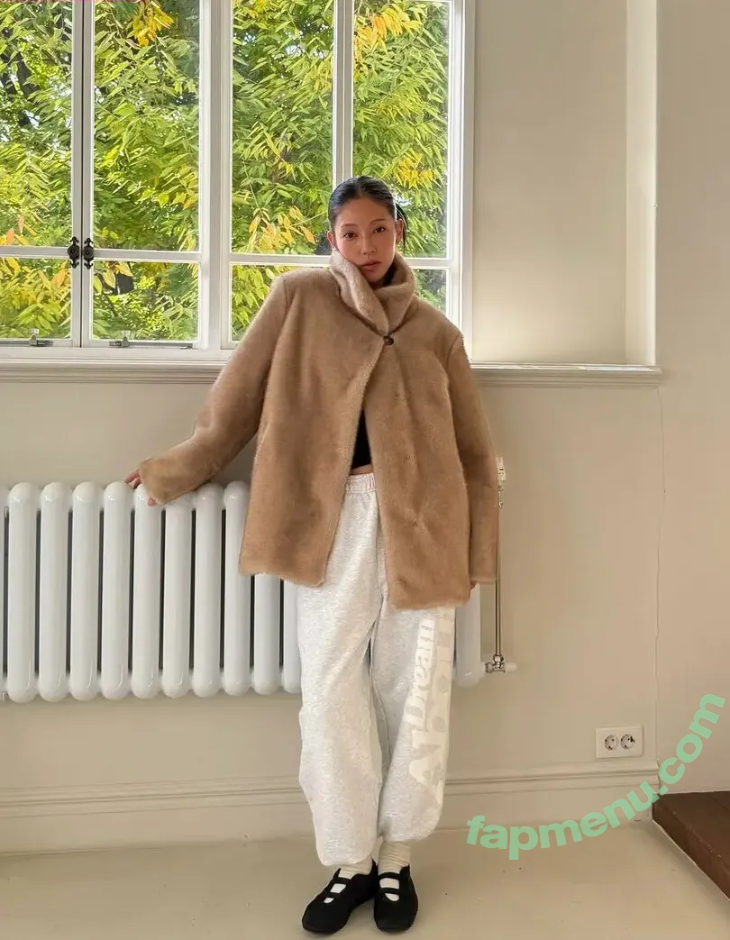 Jeon Jisu nude photo #0758 (G.su / jeonjisu92 / 지구지수)