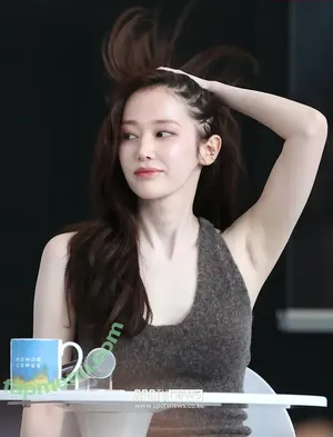 Jeon Jong-seo / wjswhdtj94 nude photo #0088