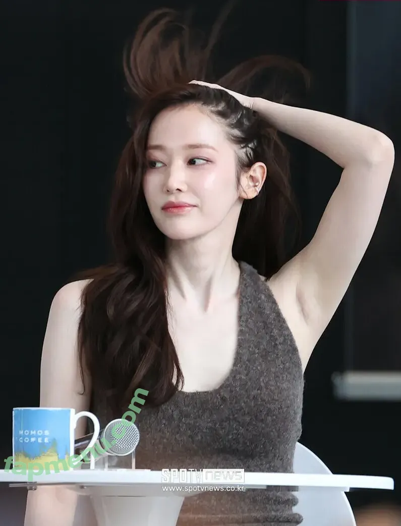 Jeon Jong-seo nude photo #0088 (wjswhdtj94)