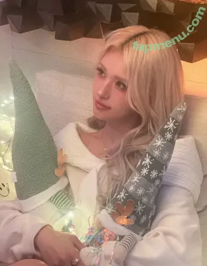 Jeon Somi/ENNIK SOMI / Jeon Somi / somsomi0309 nude photo #0015