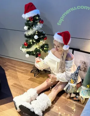 Jeon Somi/ENNIK SOMI / Jeon Somi / somsomi0309 nude photo #0021