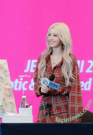 Jeon Somi/ENNIK SOMI / Jeon Somi / somsomi0309 nude photo #0027