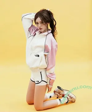 Jeon Somi / ENNIK SOMI / somsomi0309 nude photo #0306