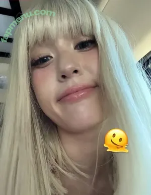 Jeon Somi / ENNIK SOMI / somsomi0309 nude photo #0370