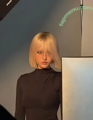 Jeon Somi / ENNIK SOMI / somsomi0309 nude photo #0390