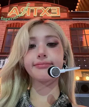 Jeon Somi / ENNIK SOMI / somsomi0309 nude photo #0481