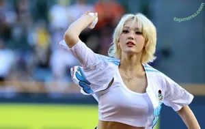 Jeon Somi / ENNIK SOMI / somsomi0309 nude photo #0490