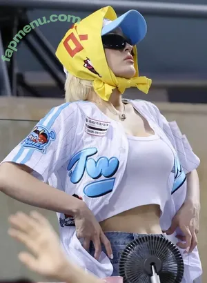 Jeon Somi / ENNIK SOMI / somsomi0309 nude photo #0498