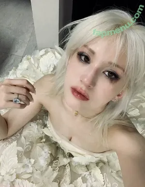 Jeon Somi / ENNIK SOMI / somsomi0309 nude photo #0566