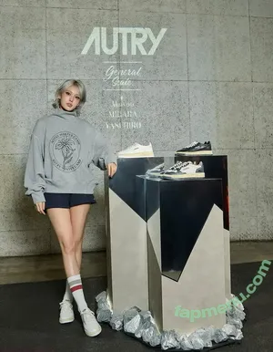 Jeon Somi / ENNIK SOMI / somsomi0309 nude photo #0695