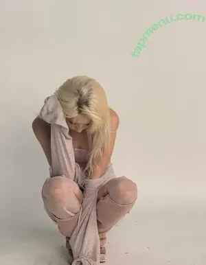 Jeon Somi / ENNIK SOMI / somsomi0309 nude photo #0718